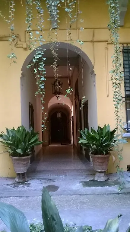 The Frog'S Hideaway Apartment Bologna